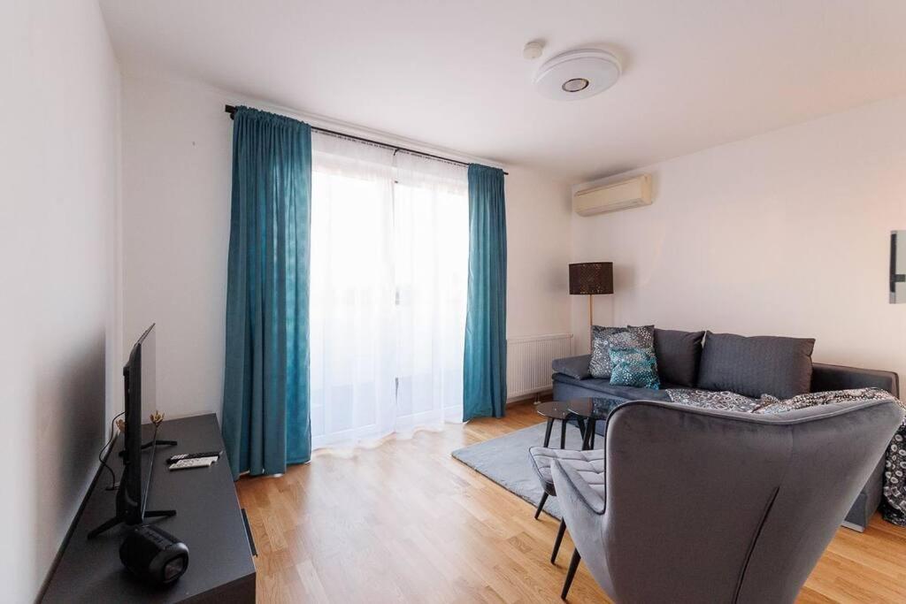 New! Amazing Spacious Schoenbrunn View Apartment Wien